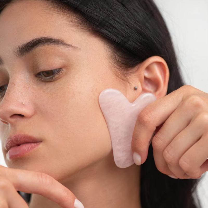 Gua-Sha et Rouleau Visage